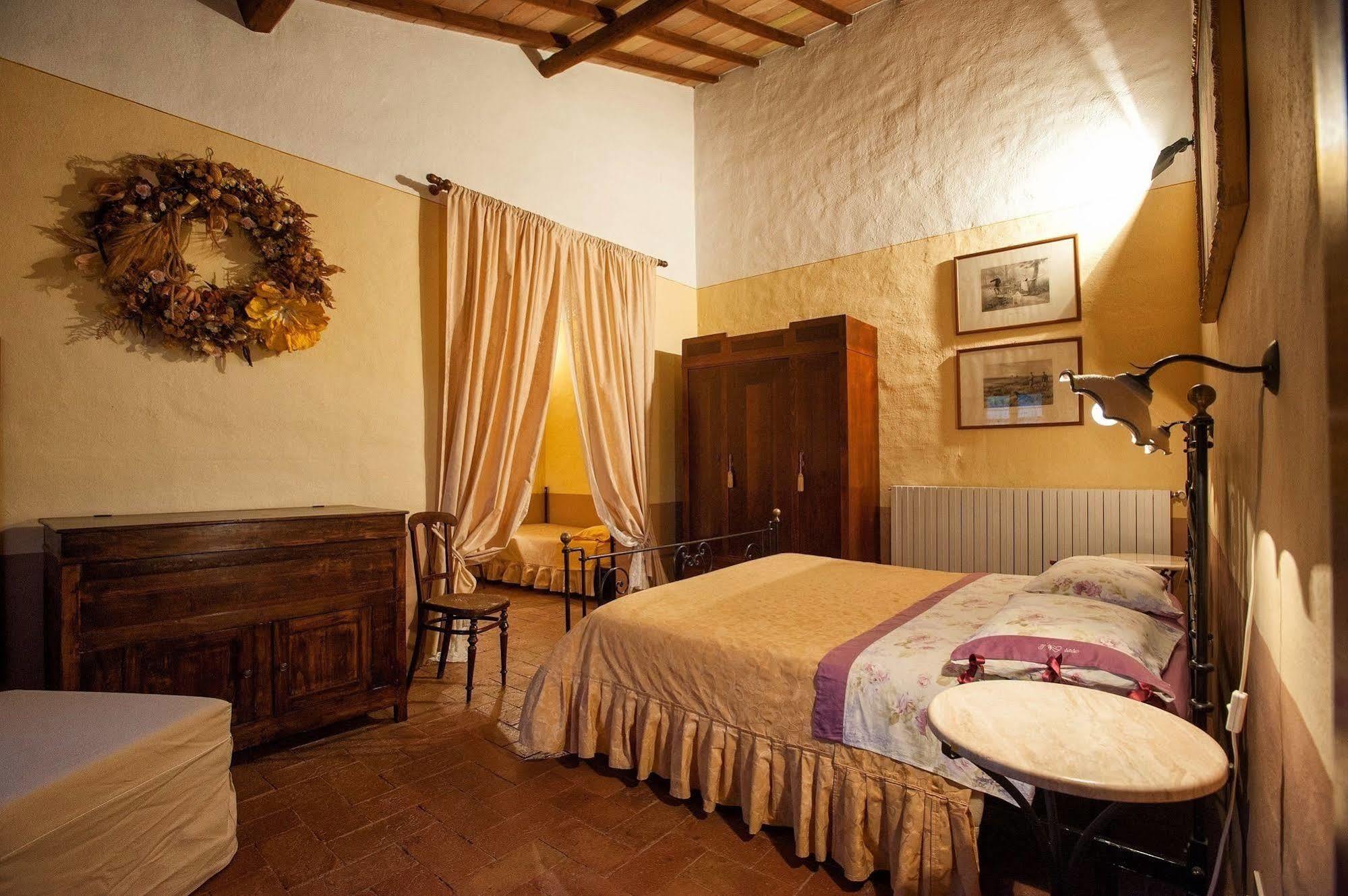 Sant'Alberto Campiglia d'Orcia Bagian luar foto