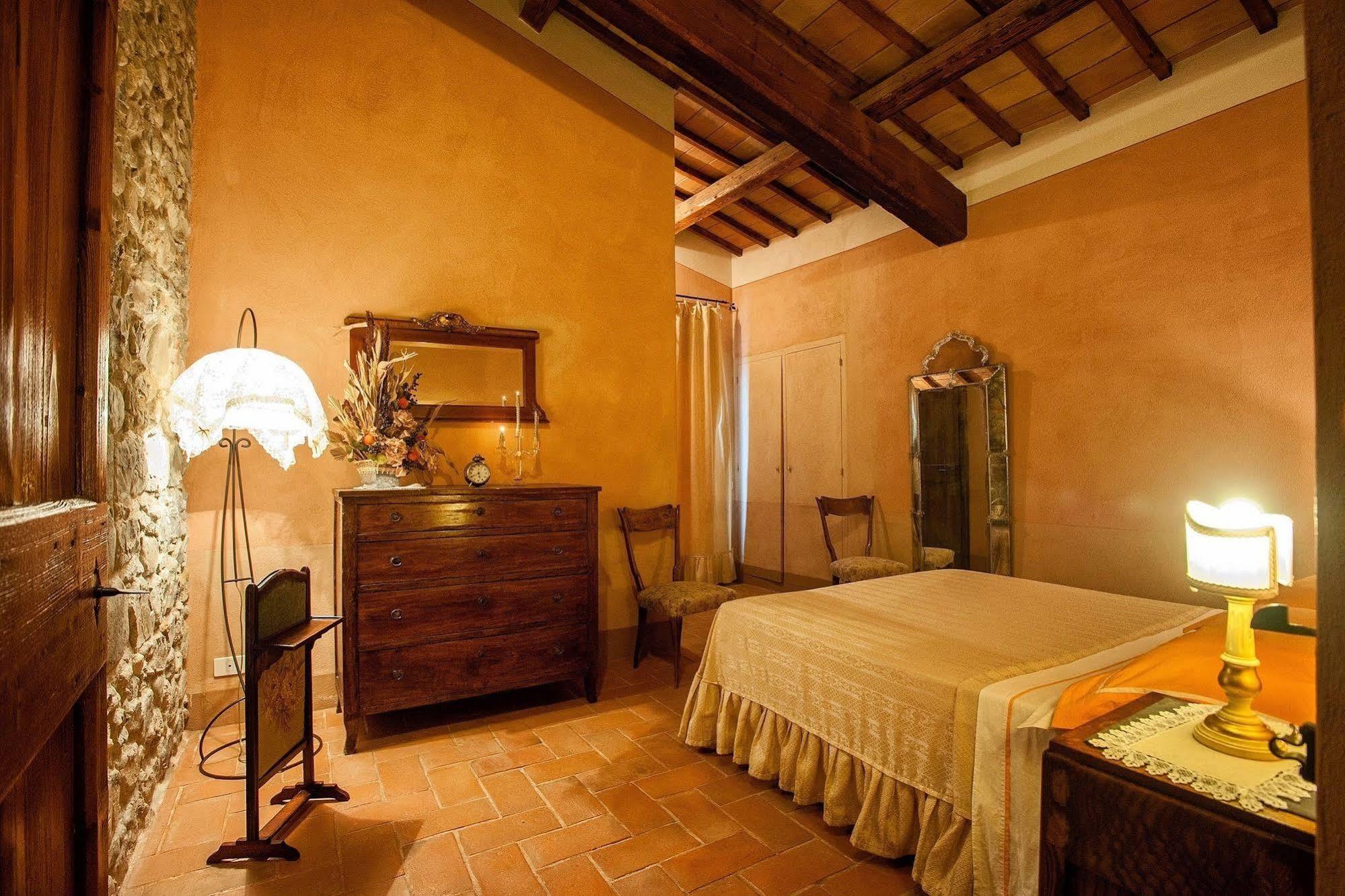 Sant'Alberto Campiglia d'Orcia Bagian luar foto