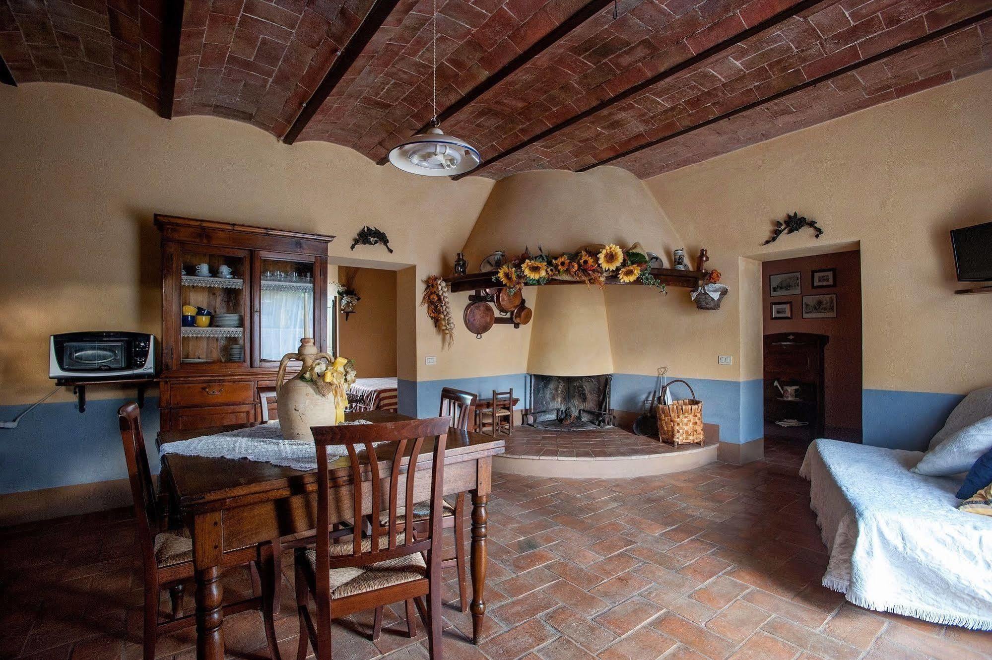 Sant'Alberto Campiglia d'Orcia Bagian luar foto