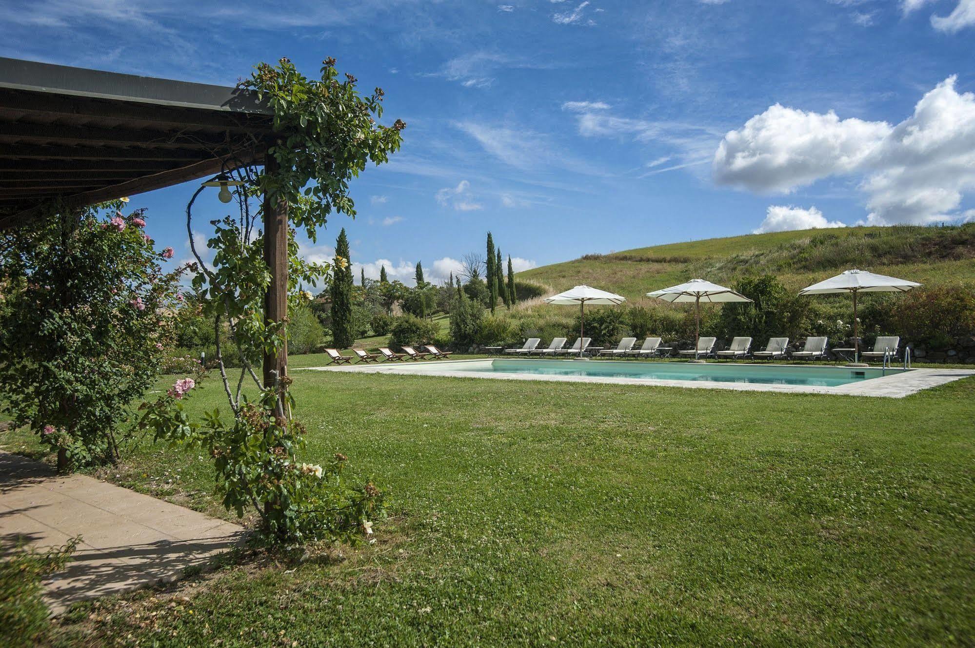 Sant'Alberto Campiglia d'Orcia Bagian luar foto